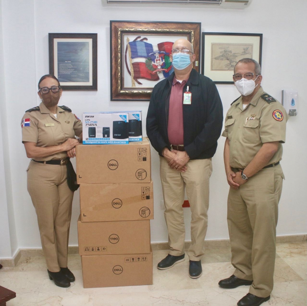 ISSFFAA realiza donación de computadoras al Hospital Central de las Fuerzas Armadas