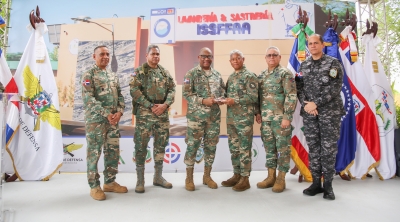 Inauguran nueva lavandería y sastrería en Academia Militar Batalla de Las Carreras del Ejército