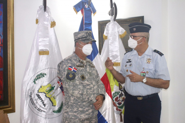 Visita del Vicealmirante Ramón Gustavo Betances Hernández, ARD